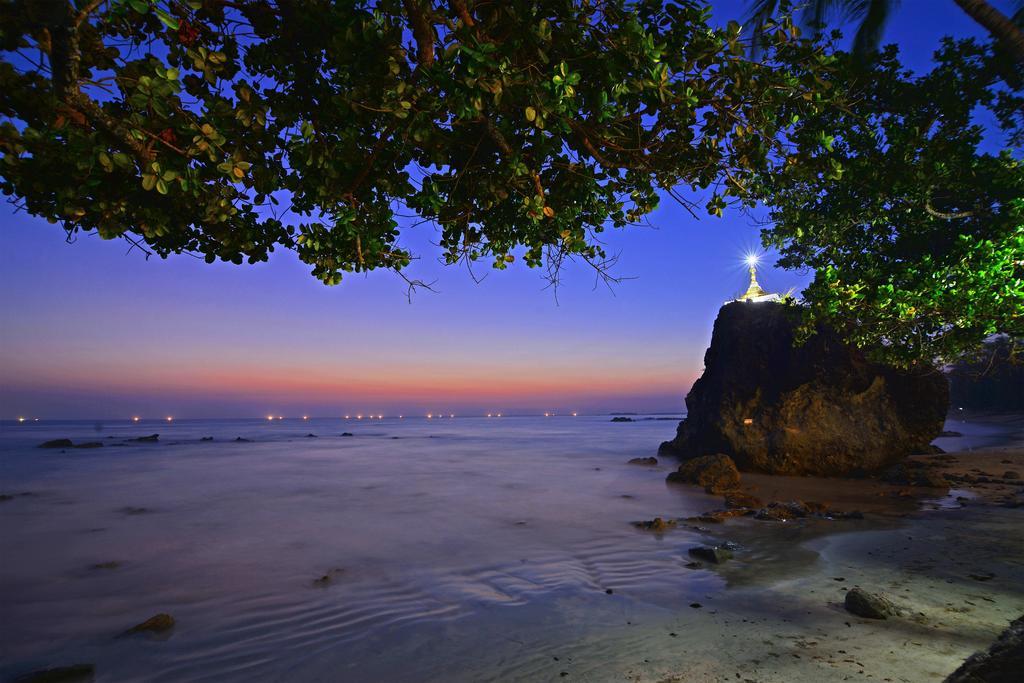 Blue Oceanic Bay Hotel Ngapali Exterior photo